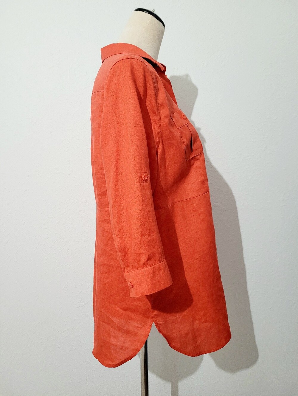 Chico's 100% Linen Tunic Shirt Petite Size 8/10 Orange Button Front Roll Tab Top - Picture 4 of 11